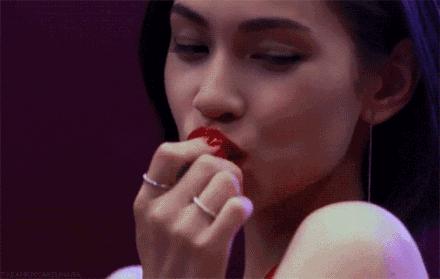 温柔小嘴，性感大嘴，您说说哪个更美？