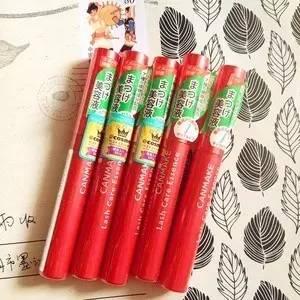 虽然当不成老干部的家属，但“睫毛精”的属性还是能够拥有哒！