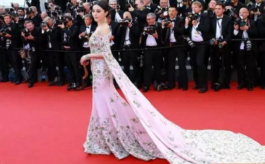 价值观决定一个人的人品,价值观要正确的诠释