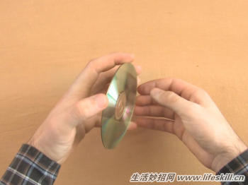 vcd光盘划伤磨损能修复吗,如何修复被划伤的cd光盘