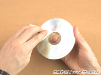 vcd光盘划伤磨损能修复吗,如何修复被划伤的cd光盘