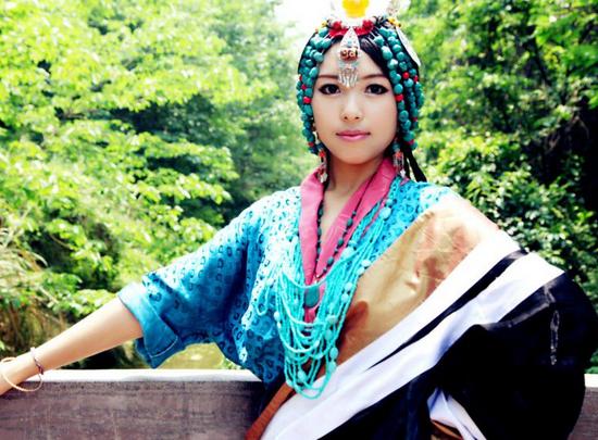 最漂亮的少数民族服饰女,各个民族的传统服饰一览