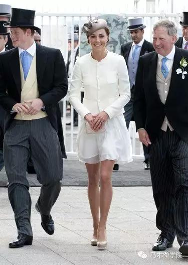 看马术表演如何着装视频,马术比赛从哪里看