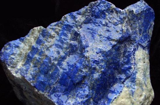 文玩青金石算什么等级,真假文玩青金石的鉴定方法