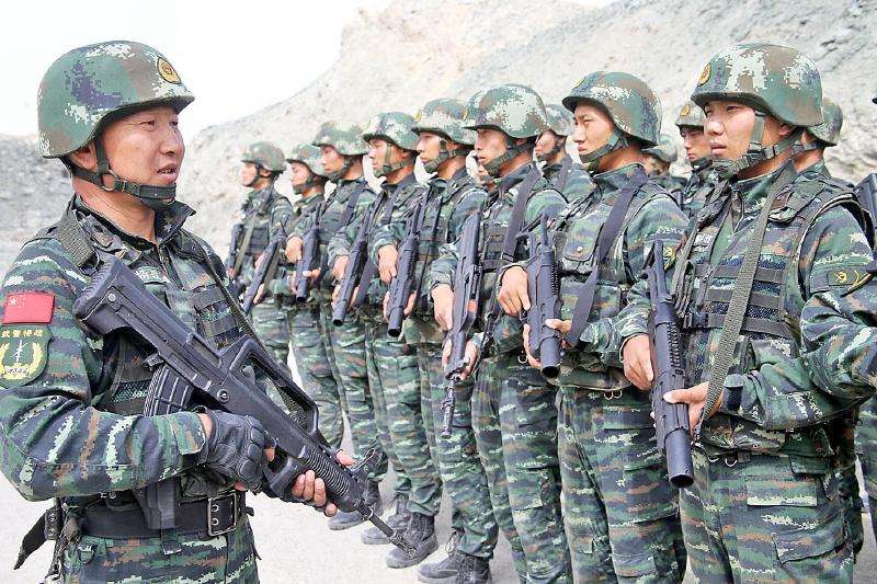 符合这些条件，警校或普通大学毕业，你能够直接成为*警武**警官