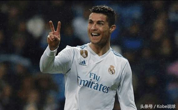 c罗挥拳庆祝gif,09欧冠决赛c罗胸部停球射门