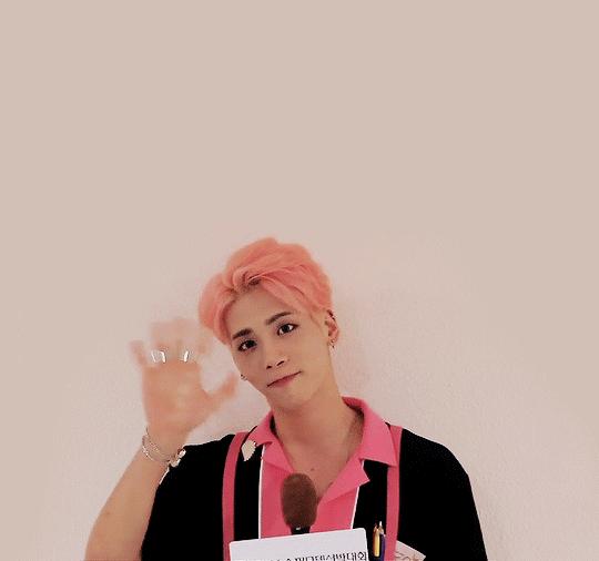 *钟金**铉尽管时间停滞在某一时刻对你的思念从来没有间断！