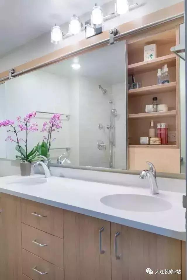 大连装修-N款流行镜柜：镜柜是个好东西，是镜子也可收纳