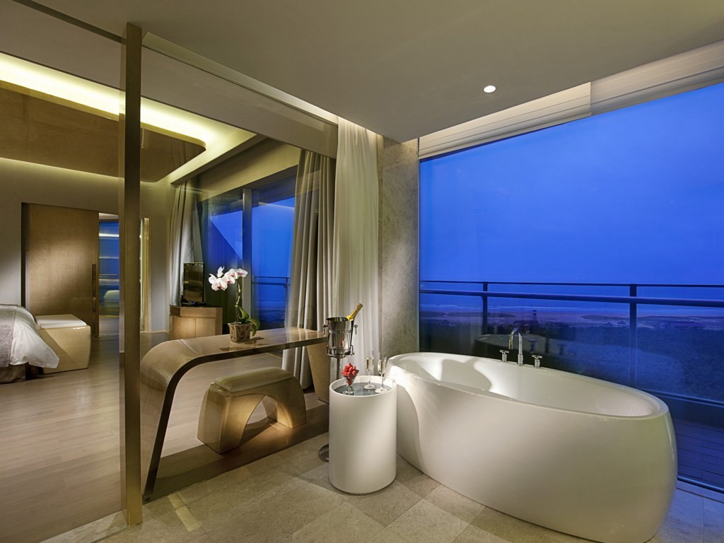 推荐一下避暑的地方,这么热的天找个避暑圣地