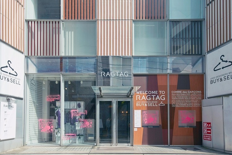 你肯定不知道，2件ZARA的钱能买一身CHANEL