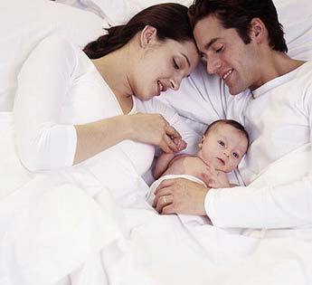 涨姿势动作,外国人都是怎样坐月子的