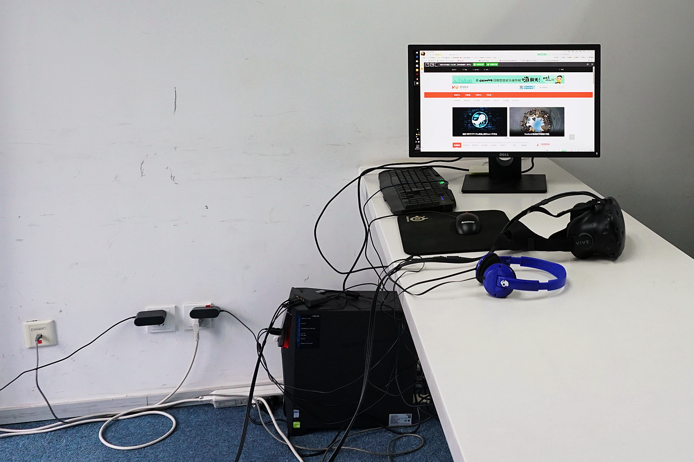 VR领域的标杆、传说中的HTCvive，体验起来到底如何？