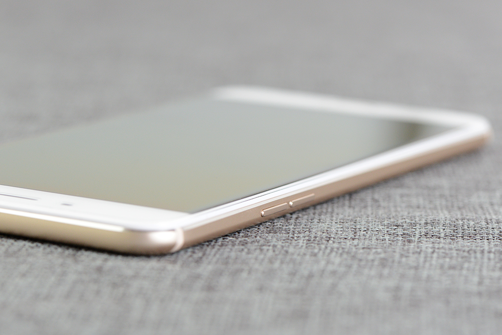 oppo手机真的是高价低配吗,oppo真的很便宜吗