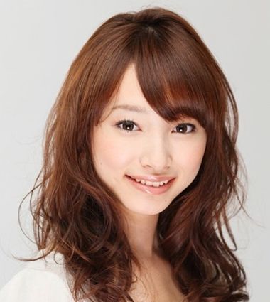 大脸合适扎气质的发型,大脸妹子合适的发型扎法