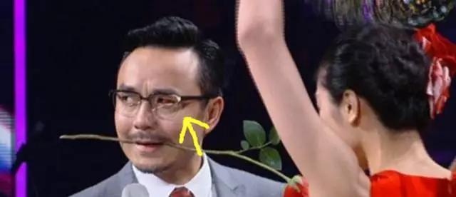 在汪涵陪伴下见初恋、跳韩舞，被韩红少女心吓到了，同性传闻假？