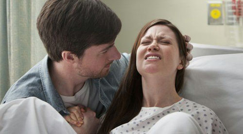 顺产外阴侧切和竖切有什么区别,顺产侧切还是挨刀好