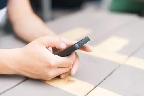 微博和微信发不同朋友圈,微博和微信朋友圈有什么区别