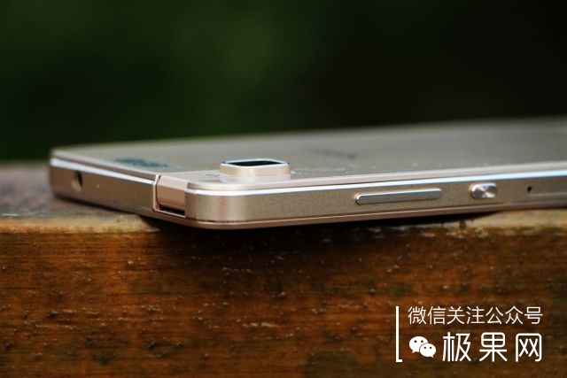 翻转吧摄像头，前后都能照出完美的照片：荣耀7i体验