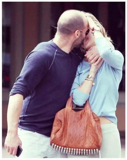 她，农场出身，15岁进军超模界，29岁将成为好莱坞第一硬汉背