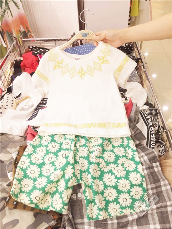 汉正街童装直播间秒杀,汉正街品牌童装直播间