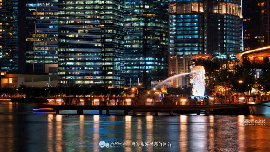 点亮圣诞树风景视频,点亮梧桐树视频