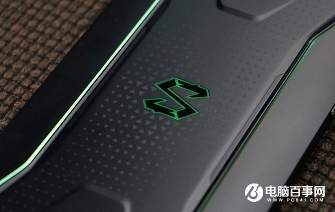 黑鲨5和黑鲨4s对比测评,黑鲨游戏手机最值得入手的一款