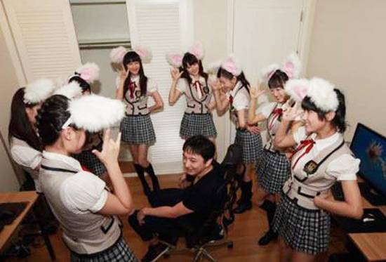 王思聪自曝女友为其堕胎又火了，但外媒只关心老公最宠的那个网红