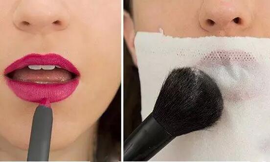 两个涂口红的小窍门,涂口红的正确方法不用什么都能涂
