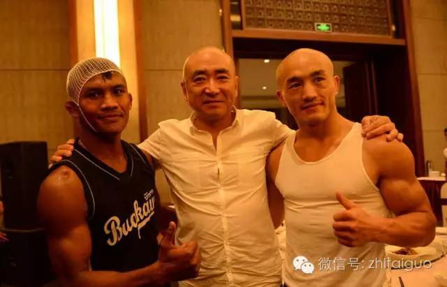 中国武僧完胜对方,中国武僧vs日本武士