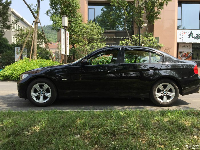 行驶10万公里的宝马320i,18年宝马320i10万公里还值得买吗