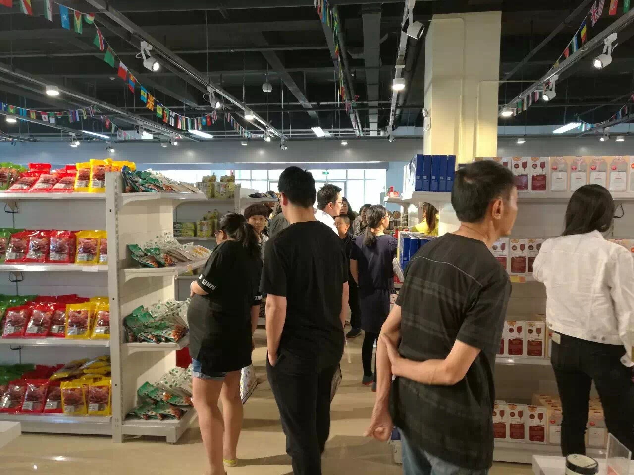 昆明晶品卉为孩子打造缤纷大舞台举办幼儿才艺展示活动