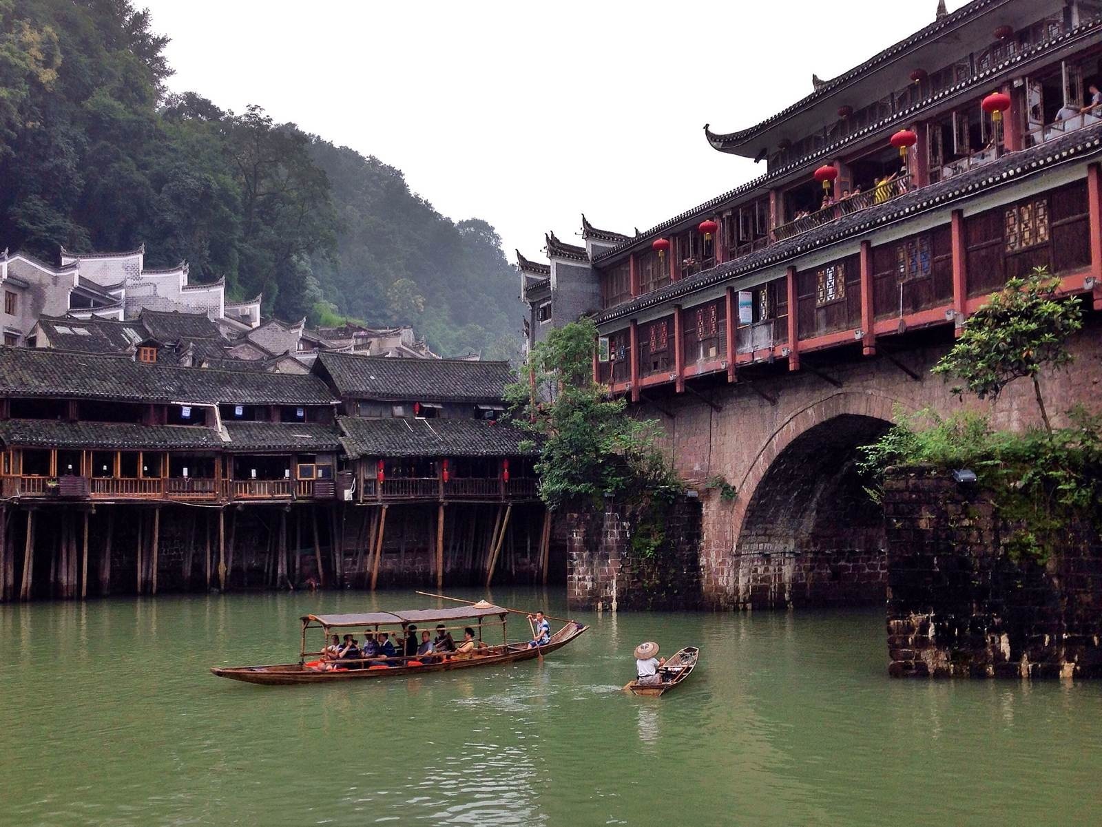 湘西张家界旅游团五天四晚纯玩团,张家界自助旅游攻略大全