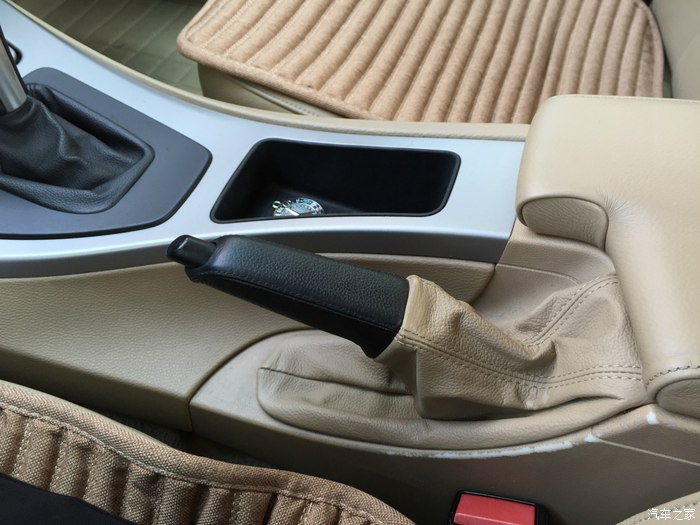 行驶10万公里的宝马320i,18年宝马320i10万公里还值得买吗