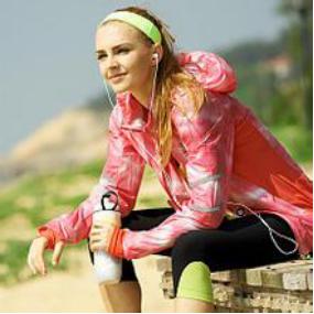 祛痘坑的小窍门,祛痘小窍门将苹果切片