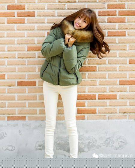 大毛领棉服外套搭配 (夹克棉服女外套带大毛领)