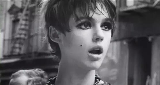 德国也有西施仙女，气质不输刘亦菲迪丽热巴！