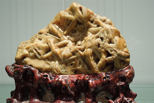 你没看错这些都是蛋糕英语,真正的黄蜡石