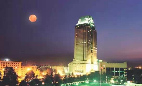 没有雾霾天的郑州还是挺美的