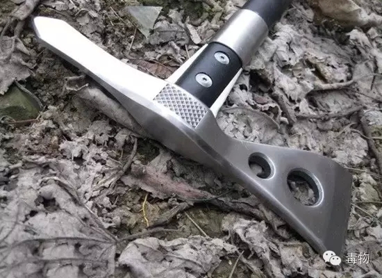 披荆斩棘的战斧用什么钢材,拿好你的战斧为自己披荆斩棘