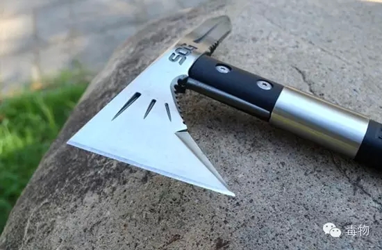 披荆斩棘的战斧用什么钢材,拿好你的战斧为自己披荆斩棘