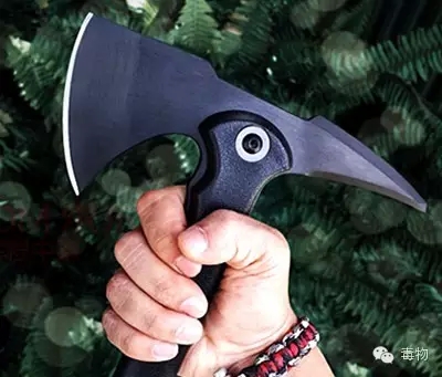 披荆斩棘的战斧用什么钢材,拿好你的战斧为自己披荆斩棘