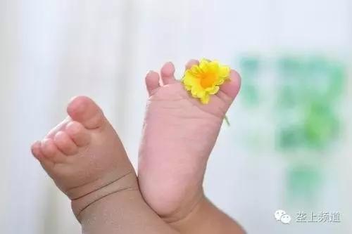 男子去洗浴中心染上疾病,男子去洗脚感染脚气