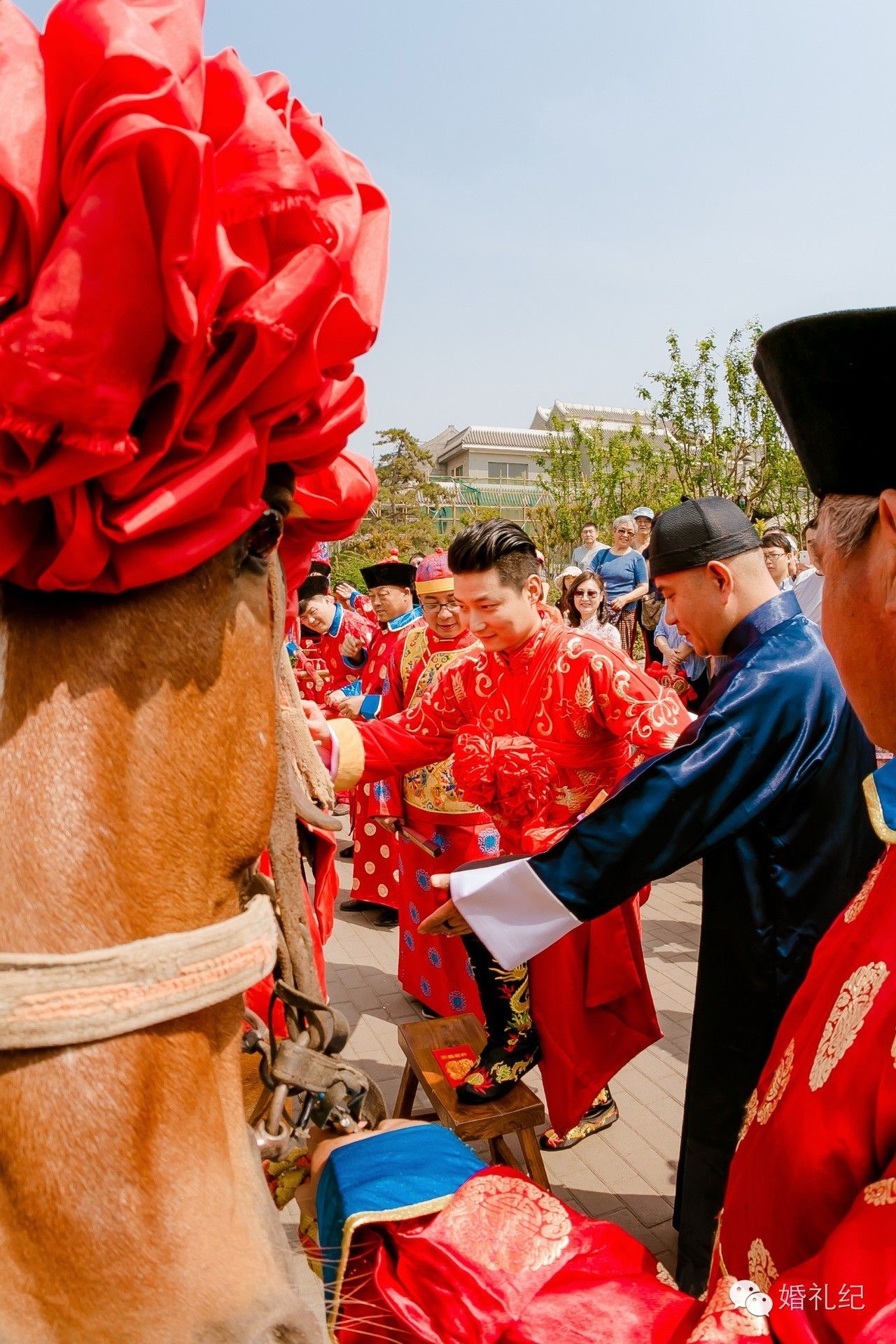 分毫不差按清朝老北京规矩结婚新郎三支箭射向端庄典雅新娘
