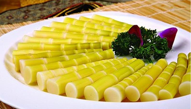 有哪些食物一起吃会造成食物中毒,这种食物别乱吃小心引发食物中毒