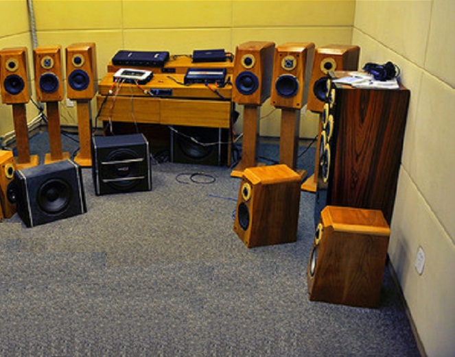 专业车载音响改装升级方案,浅谈车载音响系统的升级改造