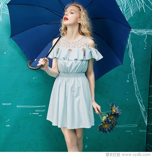 蓝色夏日装扮,比较实用的蓝色装扮