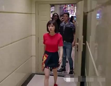 濂藉厛鐢熸洸绛辩弧,鏇茬缁″瘜瀹跺コ