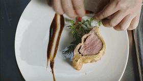 颜王孙红雷这次不拼颜值，竟然拼起了厨艺……