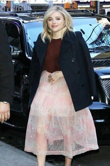 脖子短合适怎么穿,脖子短就不漂亮吗