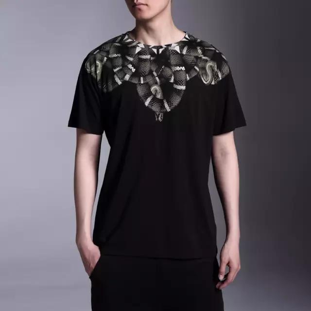 一件t两种穿法,一件t恤的多种穿法